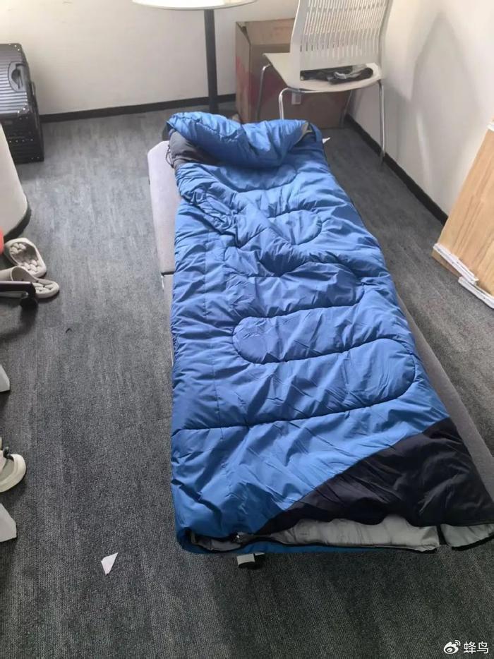 蜂鸟配送的员工薪水__辞退前公司强制休年假